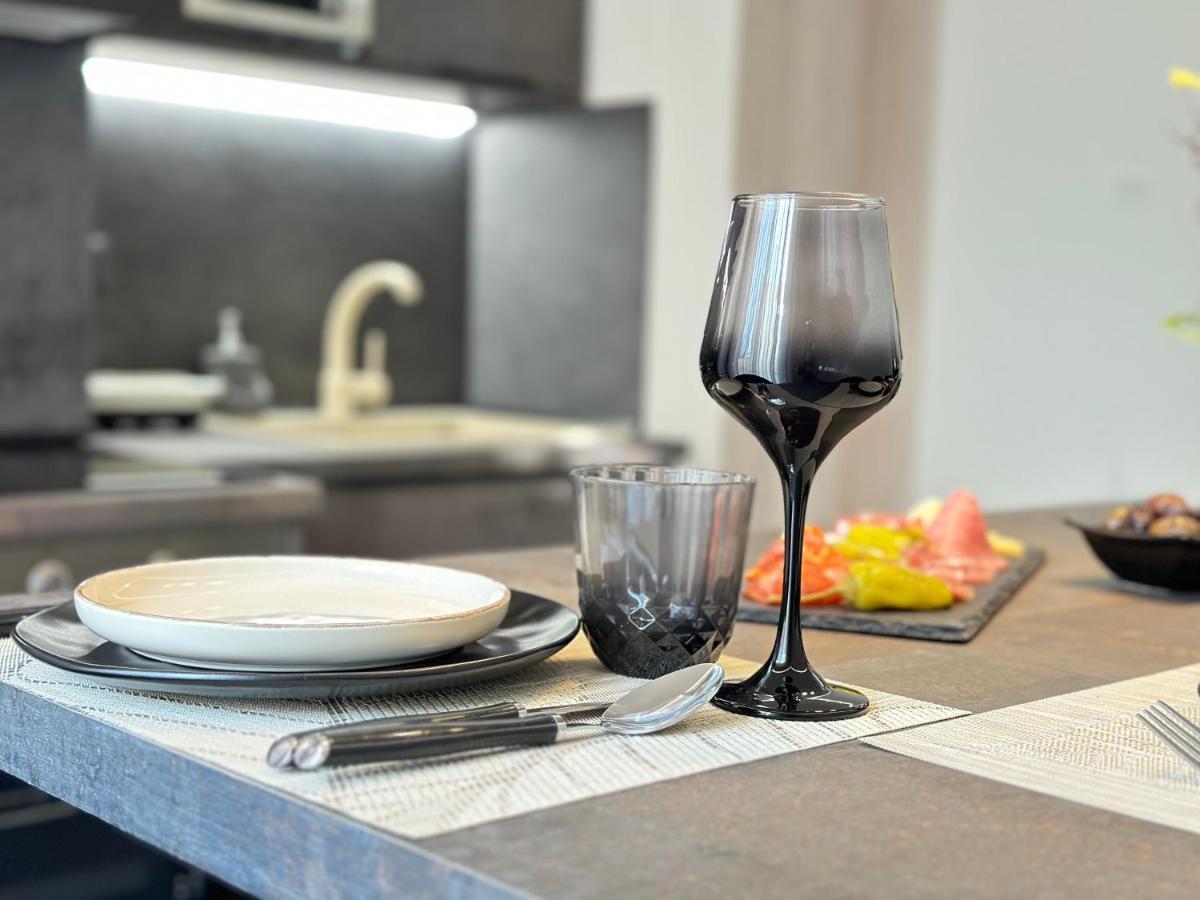 Seaside Deluxe Apartment Jaliszósz Kültér fotó
